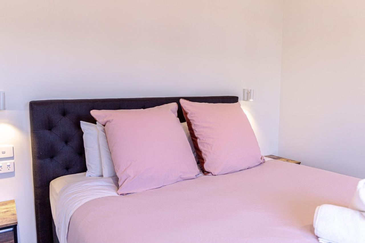 Magic On Maryburn - The Pink Room Twizel Extérieur photo